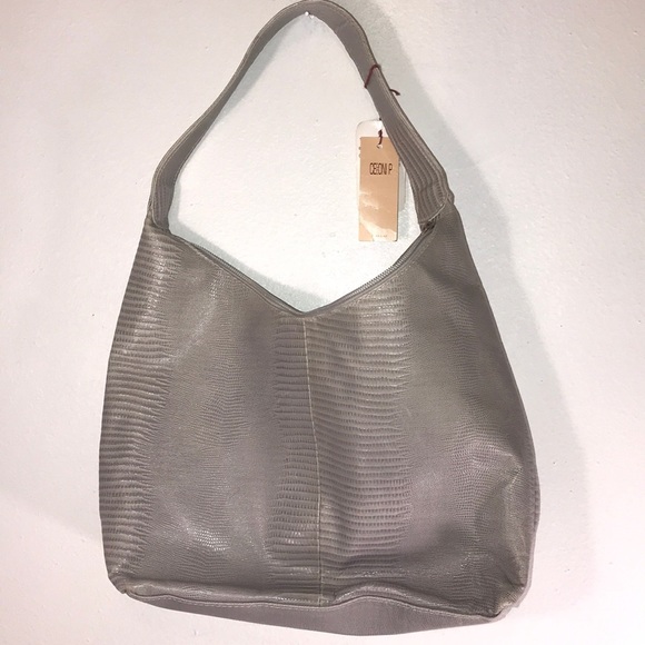 Ce oni P  gray leather bag. - Picture 1 of 8